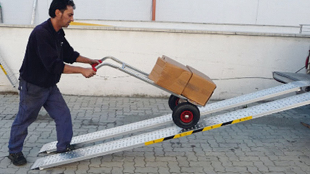 Verladeschiene für Kleingeräte aus Aluminium 2.50 m lang