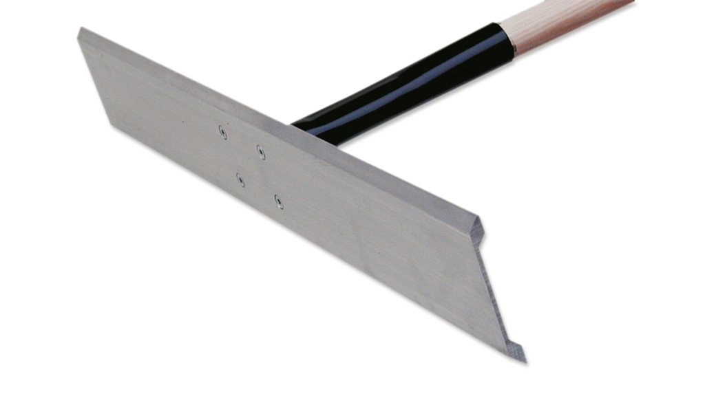 Teerkrücke kantenverstärkt, 70 cm breit, mit Stiel 170 cm